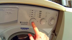 Стиральная машина hotpoint ariston LBE 129 хорошая стиралка