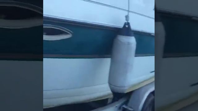 Старый катер , ЖЕСТЬ . Полировка яхтенного лака . Очень агрессивная ПОЛИРОВКА .Обновление гелькоута