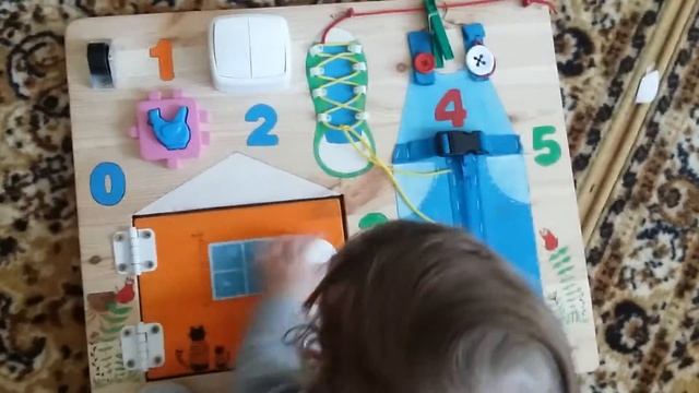Бизиборд. Как правильно развивать и воспитывать ребенка. BusyBoard