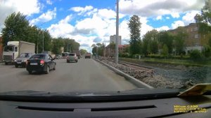 Так в Перми перекладывают трамвайные пути  FILE210526 112649