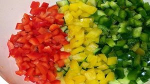 Желейный салат с яйцами и овощами