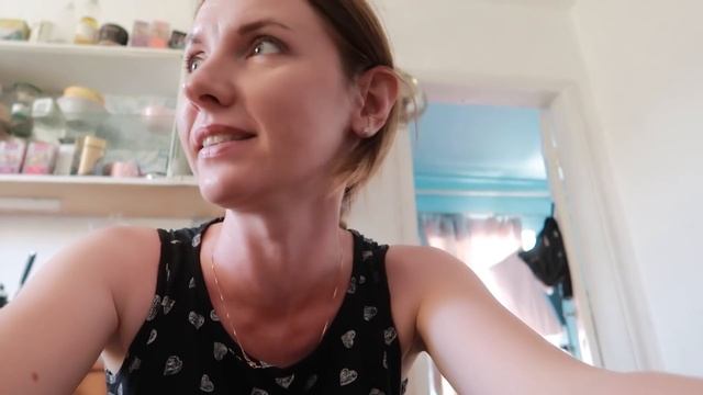 В гостях хорошо, а дома полуфабрикаты смотреть онлайн