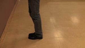 How to Moonwalk Correctly - Michael Jackson Dance