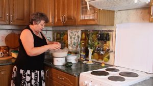 Как почистить молодую картошку