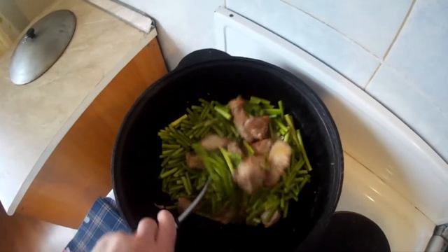 вкусный обед стрелки чеснока с мясом и грибами смотреть онлайн