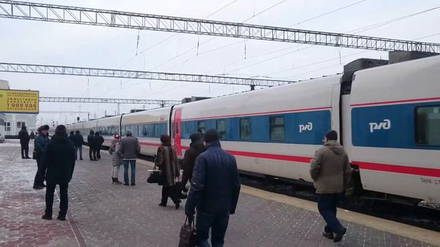 Стриж прибывает на станцию Нижний Новгород смотреть онлайн