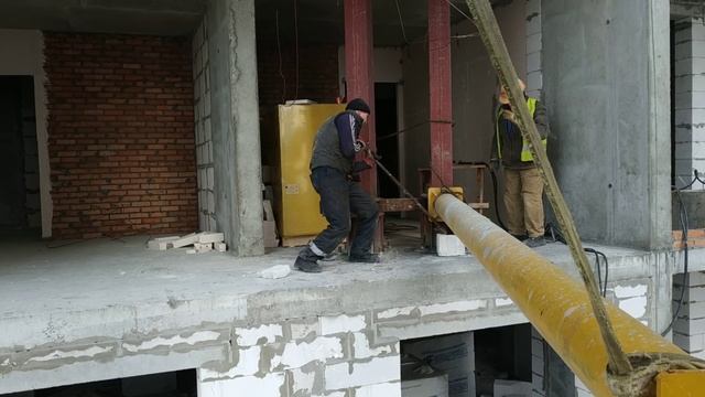 Снимаем и разбираем. Демонтаж башенного крана JASO. смотреть онлайн