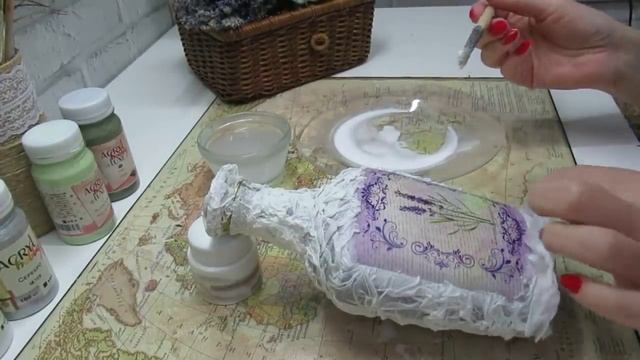 Рельефный декор бумажными полотенцами. Оригинальная бутылка в подарок. МК Ирины Корнеевой.