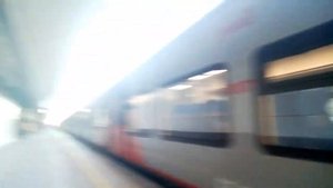 ЭС2Г-131 приезжает на станцию Ховрино и уезжает.