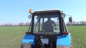 Подкормка озимой пшеницы аммиачной селитрой сеялкой.