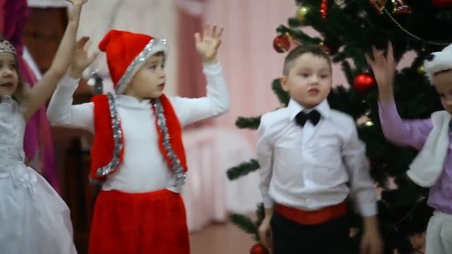 Видеосъемка Новогоднего утренника 73 сад 2016 смотреть онлайн