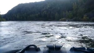 Порог Комаровский река Кан .спуск по большой воде 03.09.2017.