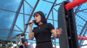 Елена Малюга "ты тянешь руки в небеса"