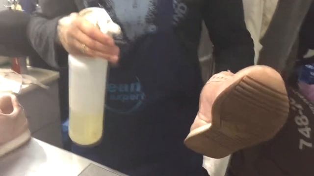 Индивидуальная ручная чистка кроссовок Clean Expert - как почистить кроссовки из ткани