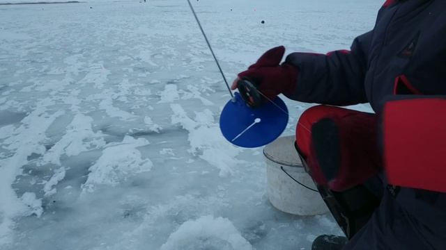 ЗИМНЯЯ РЫБАЛКА Ловля Окуня На Балансир.