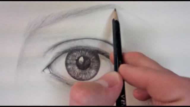 Как рисуют человеческий глаз карандашом /очень круто/ смотреть онлайн