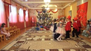 Сцена сражения Мышей и Солдатиков. Новогодний утренник "Щелкунчик" (9 гр.)