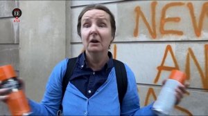 ¿Por qué un grupo de activistas pintó de naranja varios edificios en Londres?  | El Espectador