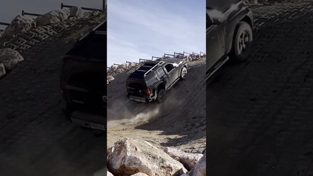 Nissan Xterra Incredible Off Roading смотреть онлайн