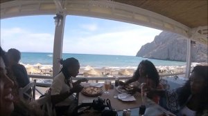 SANTORINI VLOG - PYRGOS + KAMARI + RED BEACH + PERISSA + OÍA