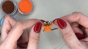 Котенок по имени ГАВ из бисера и проволоки в технике параллельное плетение. Бисероплетение.DIY