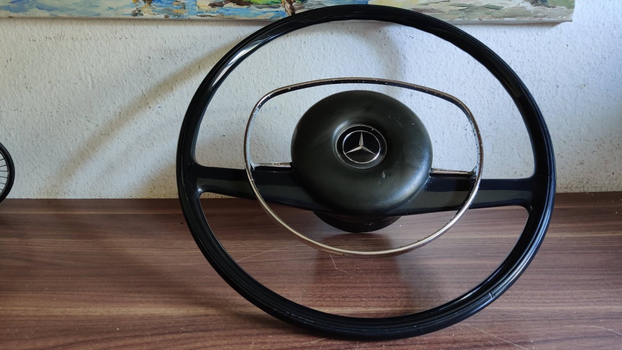 Руль мерседес олдтаймер