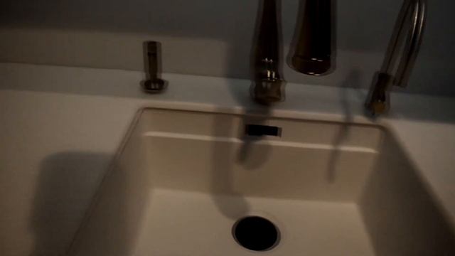 АкриликАрт: Интегрированная мойка Blanco и стеновая панель из искусственного камня смотреть онлайн