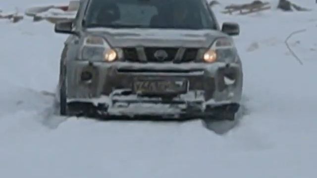 Nissan X-trail T-31 смотреть онлайн