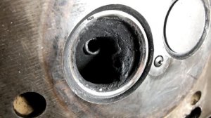 Ямз-238 продолжение сборки. ГБЦ Клапана Колпачки и прочее...