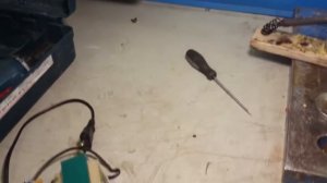 Поломка зарядного устройства шуруповерта.