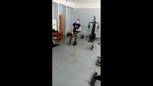 Поднятие штанги одной рукой 40- 30 кг