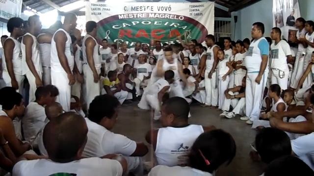 39° BATIZADO, TROCA DE CORDÉIS E FORMATURA CAPOEIRA RAÇA ITABUNA - BA 2013 смотреть онлайн