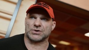 Сколько Голубочкин тратит на подготовку?