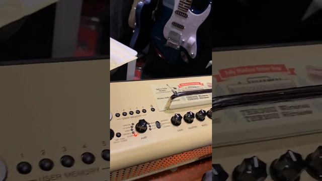 Yamaha THR 30 II Wireless Guitar And Bass Amp First Impression! смотреть онлайн