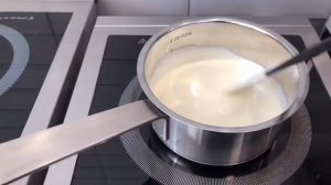 пирожное муссовое в шоколадной сфере «Маракуйя-анис»