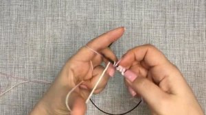 Итальянский набор петель при помощи контрастной нити