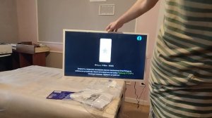Распаковка — Телевизор Samsung UE32T4510AUXRU
