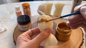 Скульптура Адониса- свеча из соевого воска.Часть # 2 Работа с ПОТАЛЬЮ и Акриловыми красками.#поталь