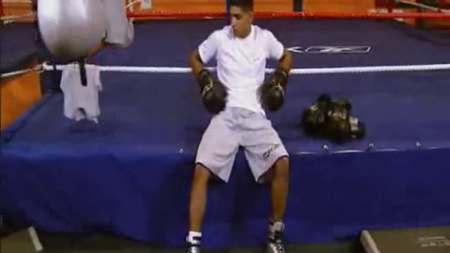 Amir Khan - RBK Training Video смотреть онлайн