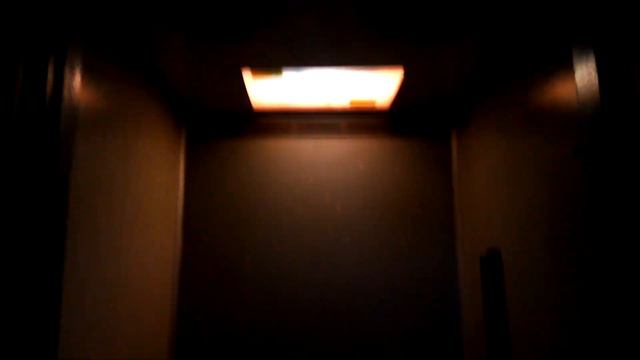 1/2 Лифт КМЗ @ ул. Бехтерева, 37к3, Царицыно, Москва, Россия смотреть онлайн