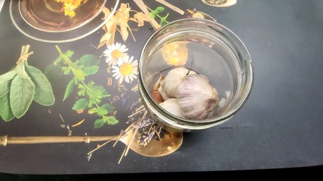 А ВЫ ЗНАЛИ КАК ХРАНИТЬ ЧЕСНОК В БАНКЕ ? Как лучше всего хранить чеснок?
