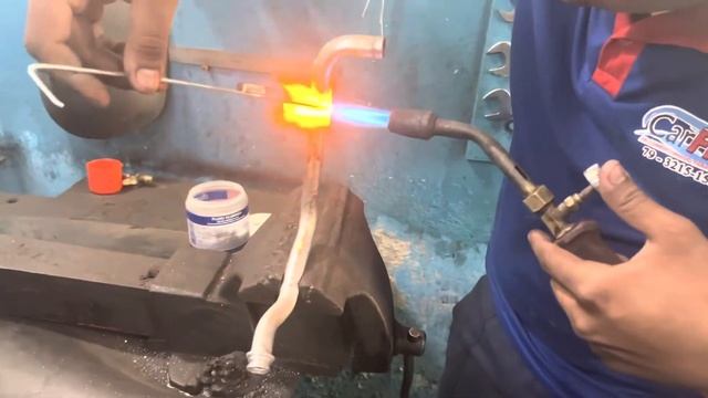 Carfrio Instalação Completa Arcondicionado do Mercedes Accelo 815