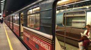 81-717/714 Народный Ополченец, 81-714.5М и 81-714.5 Московский транспорт На станции Беломорская