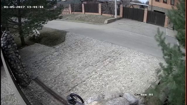 Видеонаблюдение на даче DS T101 смотреть онлайн