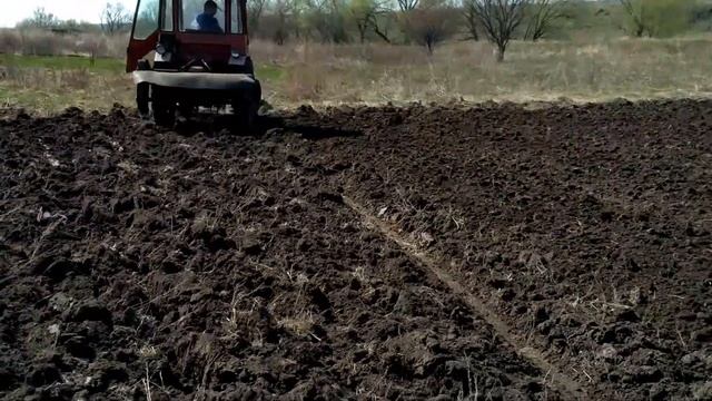 Самодельная почвофреза привод ВОМ трактора Т-25