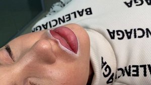 Перманентный макияж губ (татуаж губ) в технике пудровое напыление. Пудровые губы.