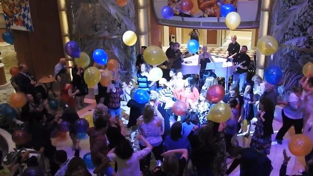 GOLDEN PRINCESS PARTY BALLOONS смотреть онлайн