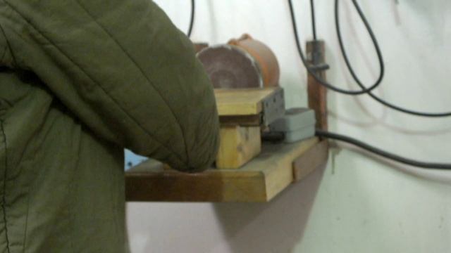 Самодельный шлифовальный станок. Часть 1..mp4 смотреть онлайн