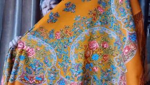 Павловопосадская шаль Медальоны, автор Евгений Штыхин, восстановила Татьяна Сухаревская.