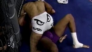 БРАЗИЛЬСКОЕ ДЖИУ-ДЖИТСУ ПРОТИВ БОКСА. БОИ БЕЗ ПРАВИЛ 90-ЫХ.